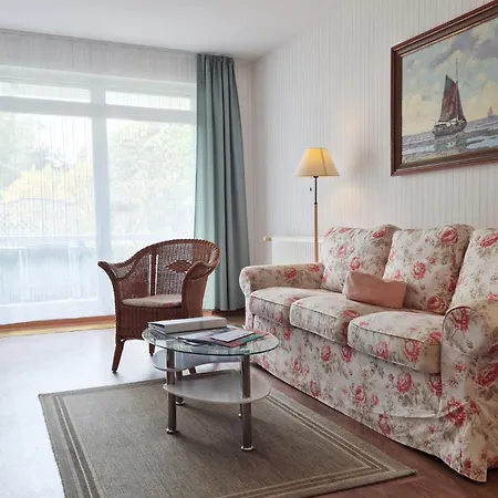 Muschelsucher * Ostseebad Kühlungsborn